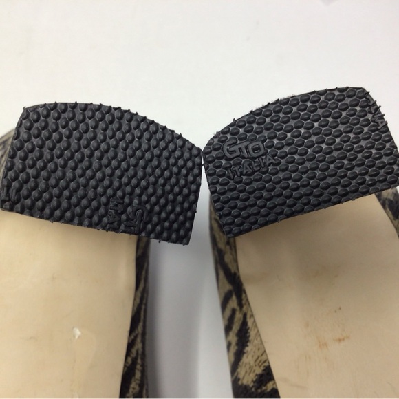 J Renee Animal print Heels - Picture 8 of 8